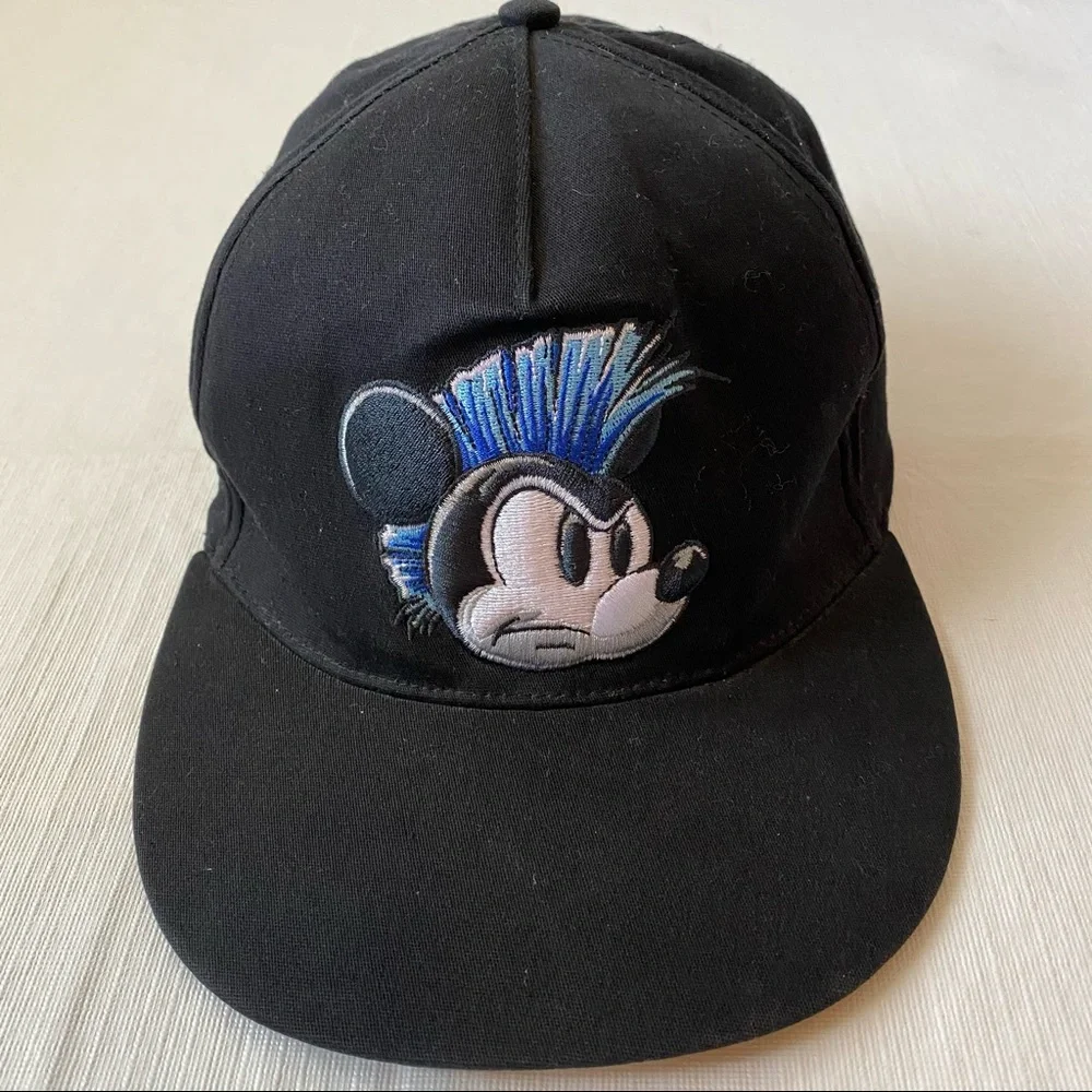 Disney Parks black Mickey mohawk hat size youth Scowling Mickey